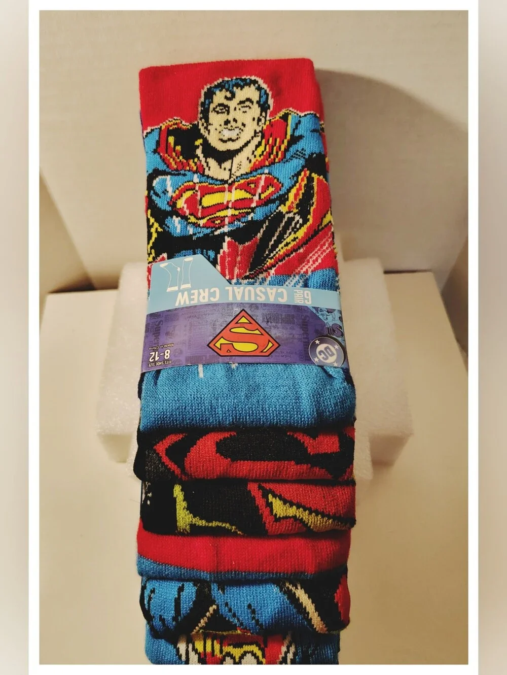 D.C. Comics 'SUPERMAN' 6-Pair of Novelty Crew Socks - Fits Shoe Size 8-12 *NIP*
